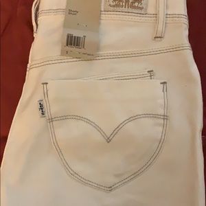 Women’s Levi’s shorts